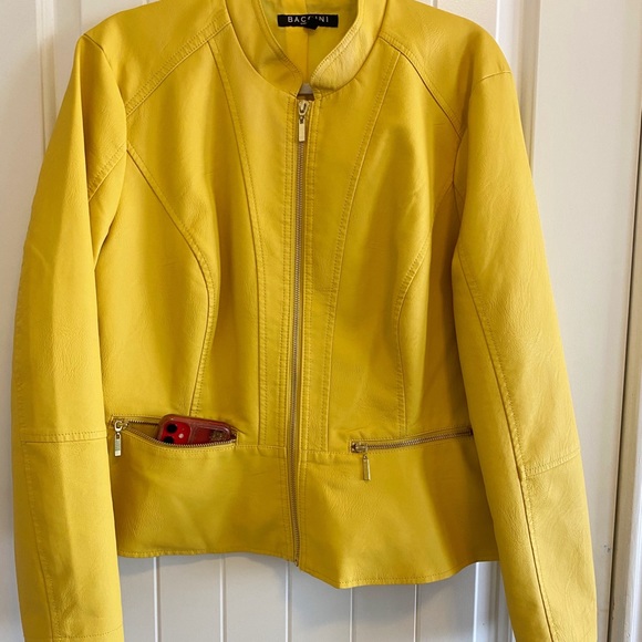 Bright Yellow Vegan Leather Jacket by BACCINI - Picture 4 of 8